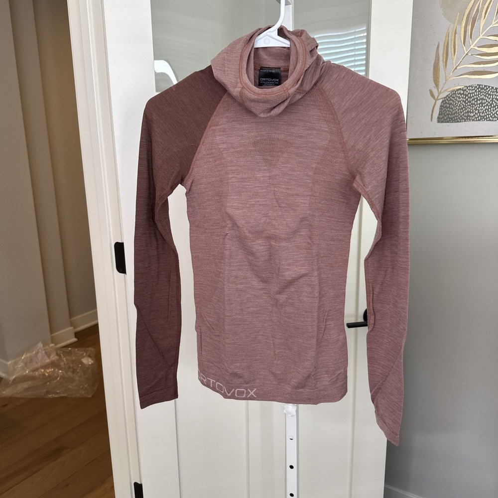 Ortovox 120 Comp Light Women's Merino Wool Hooded Base Layer Dusk Rose M